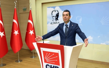 CHP GENEL BAŞKAN YARDIMCISI ERHAN ADEM: “DEPREMDEN KURTULAN İNSANLARIMIZI ZEHİRLEMEK Mİ İSTİYORSUNUZ?”