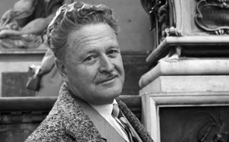 İyi ki doğdun Nâzım: Komünist şair 123 yaşında