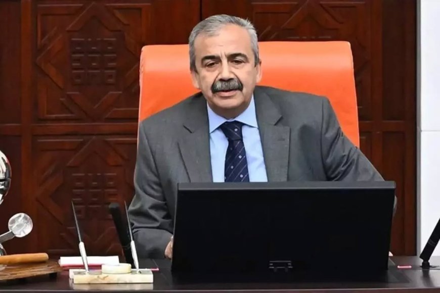 SIRRI SÜREYYA ÖNDER’ HAYATINI KAYBETTİ