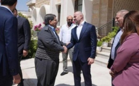 Talabani “Yeni Suriye’de Kürtlerin Hakları Garanti Altına Alınmalıdır”