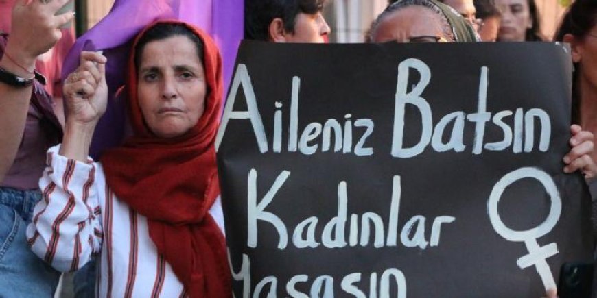 Kadın Cinayetine Karşı Ümraniye’de Eylem “İsyan Etmeye Devam Edeceğiz”