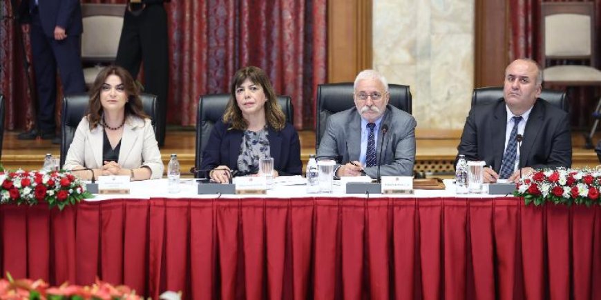DEM Parti’den “Anadil ve Barış” Mesajı “Farklılıklarımız Zenginliğimizdir”