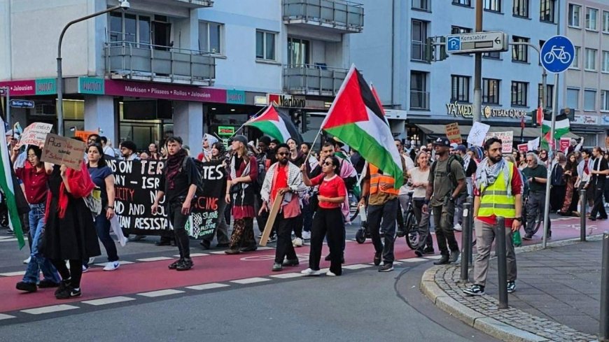 Frankfurt’ta Binlerce Kişi Gazze İçin Yürüdü: “Soykırımı Durdurun”