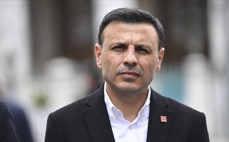 Mahkeme CHP İstanbul İl Yönetimi’ni Görevden Aldı, Kayyum Heyeti Atadı