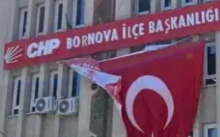 İzmir’de CHP’de Sarsıntı: İlçe Başkanı ve İl Başkan Yardımcısı Hakkında Soruşturma Başlatıldı