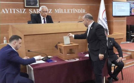 Bayrampaşa Belediyesi’nde kura heyecanı Başkan Vekilliği CHP’de kaldı