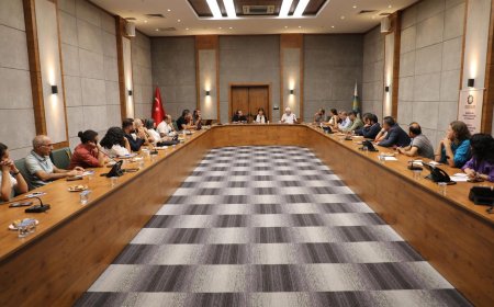 Amed’de “Barış Gazeteciliği” Buluşması  Gazeteciler Özgür Basın İçin Konuştu
