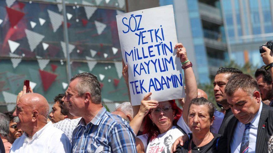Sandıksız, Baskı Rejimine Geçit Yok
