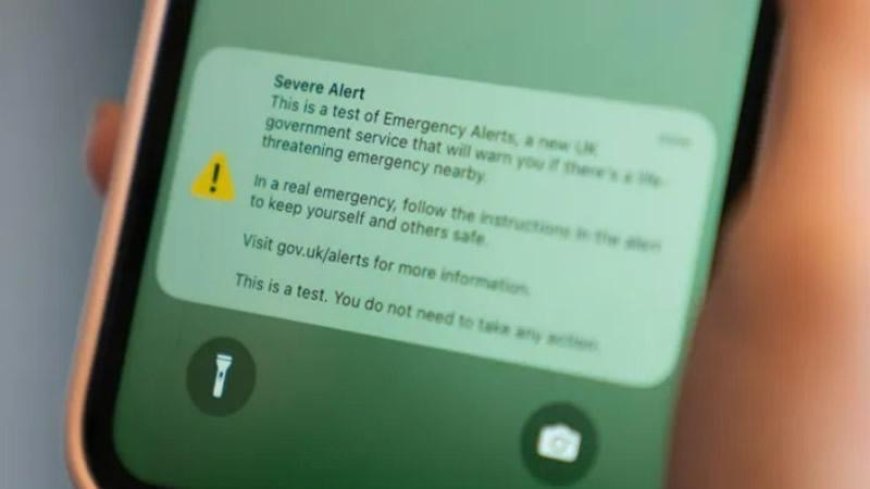 İngiltere’de Saat 15.00’te Milyonlarca Telefon Aynı Anda Çaldı: Acil Durum Uyarısı Testi