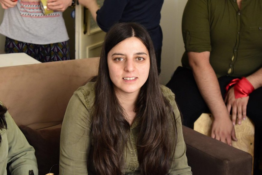 Betül Varan’a Hapiste Türkü Yasağı Telefon Görüşmesi Skandal Kararla Yarıda Kesildi