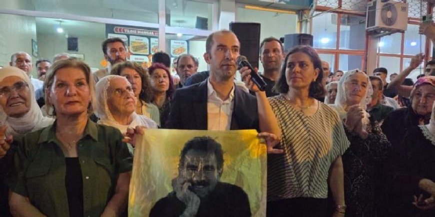 Mersin’de on binler alanlara çıktı DBP Eş Genel Başkanı Bayındır’dan Öcalan çıkışı