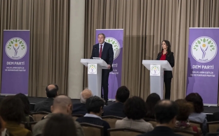 Hatimoğulları ve Bakırhan’dan 29 Ekim Mesajı“Cumhuriyet barış ve demokrasiyle taçlanmalı