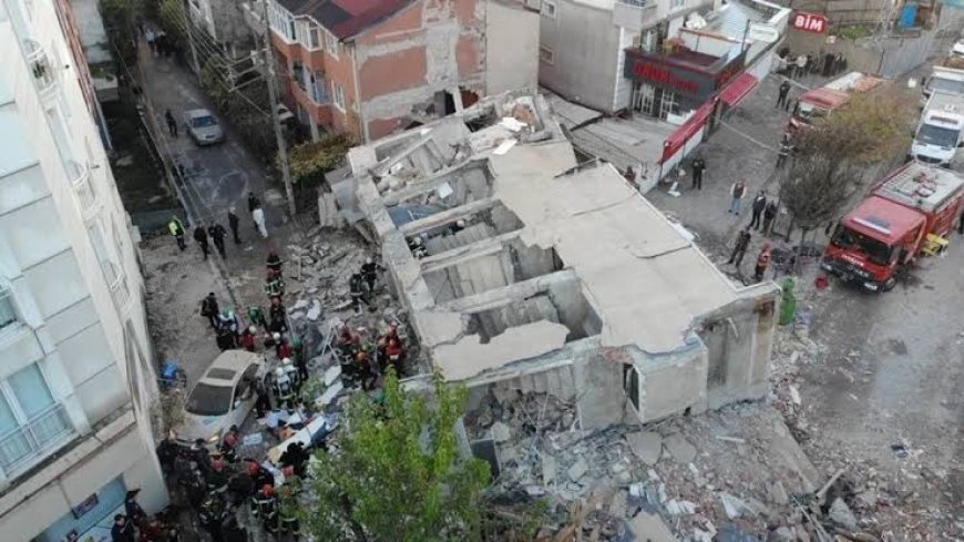 Gebze’de 7 Katlı Bina Çöktü: 2 Kişi Hayatını Kaybetti, Enkaz Altında 3 Kişi Daha Var