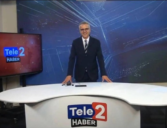 TELE 2 Haber, kayyumun TELE1 yayını kestiği saatte alkışlarla yayına başladı