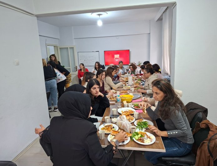 Malatya’da 25 Kasım Öncesi Kadın Dayanışması Güçlendi MDKP’den Yoğun Katılımlı Kahvaltı Buluşması