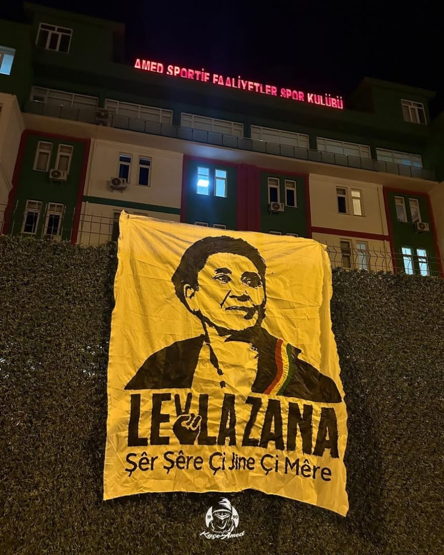 AMEDSPOR TARAFTARLARINDAN LEYLA ZANA’YA YÖNELİK NEFRET DİLİNE NET TEPKİ TESİSLER ÖNÜNE POSTER ASILDI