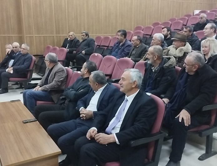 AKÇADAĞ’DA TARIMSAL DÖNÜŞÜMÜN STARTI VERİLDİ ARGA ÜRETİCİLERİ KOOPERATİFİ SAHAYA İNİYOR