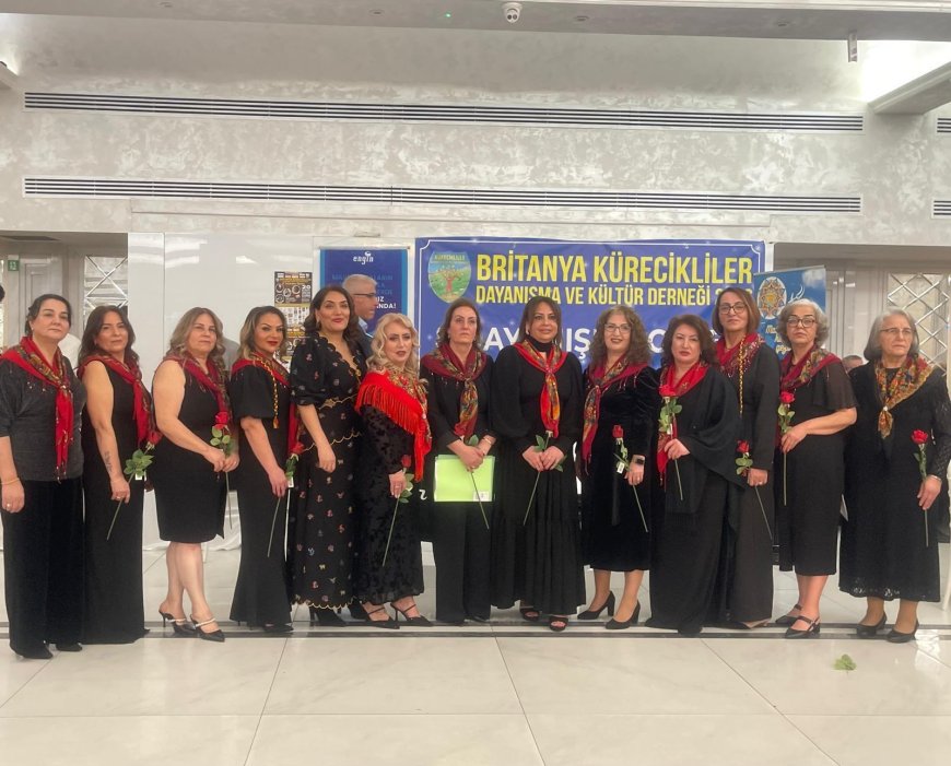 BRİTANYA KÜRECİKLİLERDEN LONDRA’DA GÜÇLÜ MESAJ 8. DAYANIŞMA GECESİ KÜLTÜRÜ, KİMLİĞİ VE DEMOKRATİK DAYANIŞMAYI BULUŞTURDU