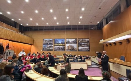 Enfield’de Tarihi Newroz Gecesi Kürt Kültürü, Ezgiler ve Güçlü Birlik Mesajı