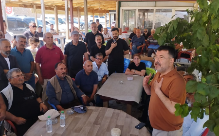 Veli Ağbaba Kürecik’te Vatandaşlarla Buluştu. “Yeni Parti’nin Yol Haritası Halkla Birlikte Şekilleniyor”