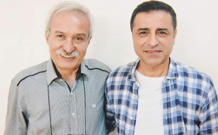 DEMİRTAŞ VE MIZRAKLI’DAN GENEL KURUL’A TARİHİ “ÇERÇEVE YASA” MESAJI “BU SÜREÇ BÖLÜNME DEĞİL, HEP BİRLİKTE TÜRKİYE OLMA SÜRECİDİR”