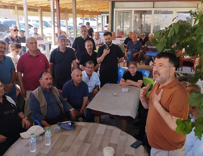 Veli Ağbaba Kürecik’te Vatandaşlarla Buluştu. “Yeni Parti’nin Yol Haritası Halkla Birlikte Şekilleniyor”