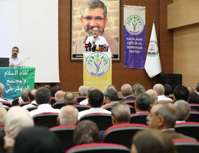 Bakırhan’dan Urfa’da yeni dönem mesajı “Siyasetin dilini ve yöntemini değiştireceğiz”