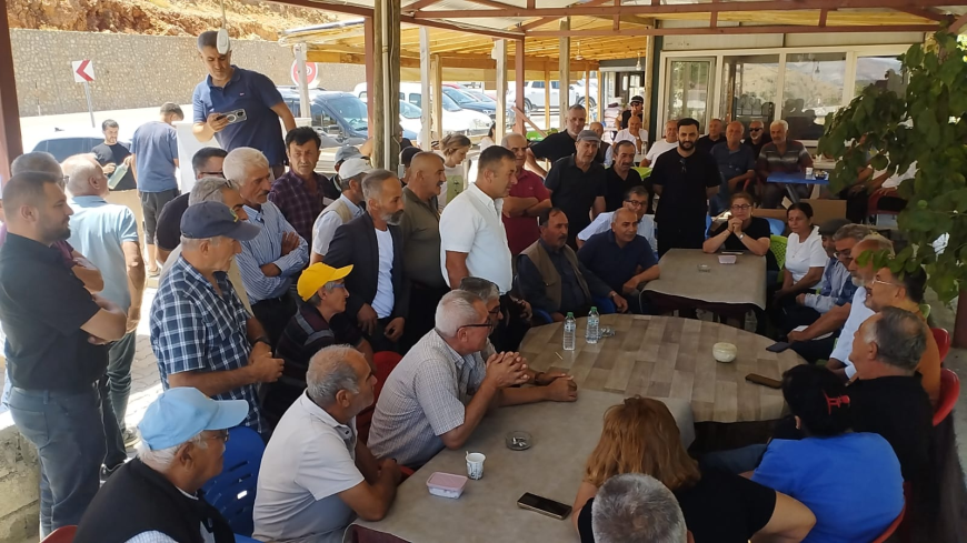 Veli Ağbaba Kürecik’te Vatandaşlarla Buluştu. “Yeni Parti’nin Yol Haritası Halkla Birlikte Şekilleniyor”