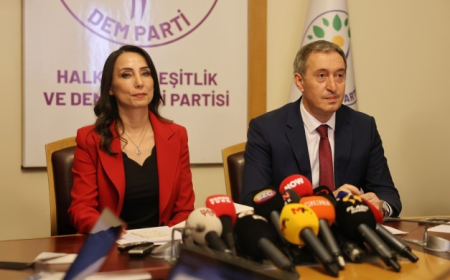 MERSİN’DE ÜÇ BELEDİYEYE OPERASYON DEM PARTİ’DEN “HALKIN İRADESİNE SAYGI” ÇAĞRISI