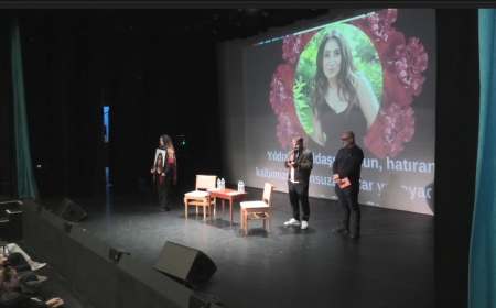 LONDRA’DA ATİK’TEN SANAT, DAYANIŞMA VE VEFA BULUŞMASI “ROTA” GÖSTERİSİNE YOĞUN İLGİ